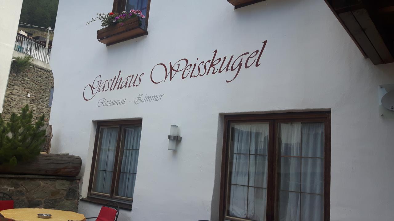 Gasthaus Weisskugel Hotel Mals Buitenkant foto