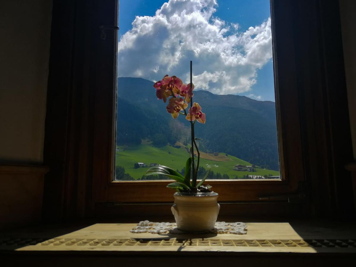 Gasthaus Weisskugel Hotel Mals Buitenkant foto