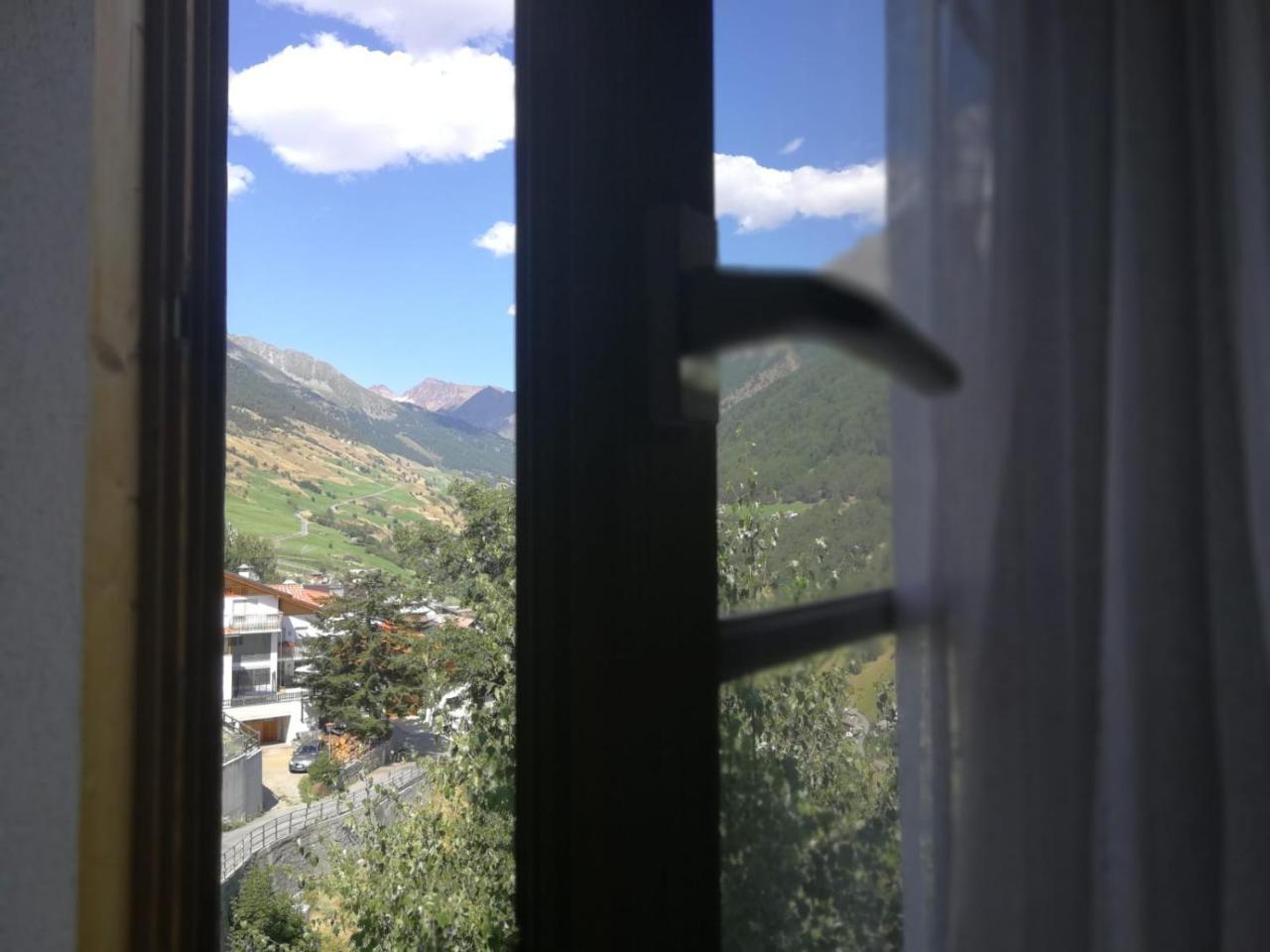 Gasthaus Weisskugel Hotel Mals Buitenkant foto